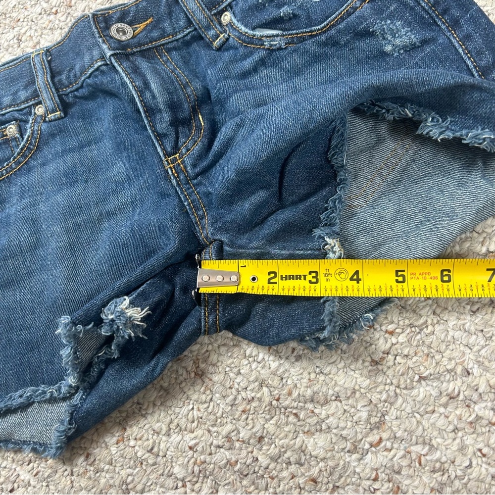 Old Navy Low Rise Cut Off Shorts Womens 4 Raw Hem Distressed Blue Jean Denim - Picture 8 of 10